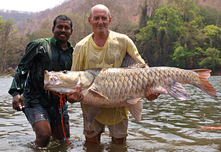 Joe Assassa (R) with a 90lb Golden Mahseer from the Cauvery - KRS Dam holds much bigger fish and YOU could be there as Joe's guest