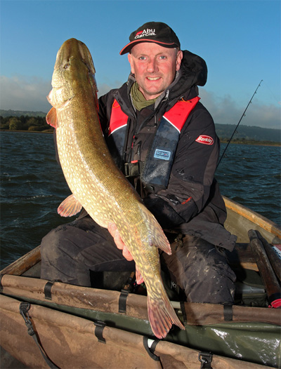 A nice Chew pike of 24lb. My best this winter so far.