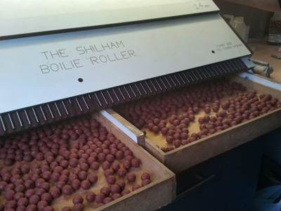 Redeye Tuna and Robin Red boilies coming off the rollers