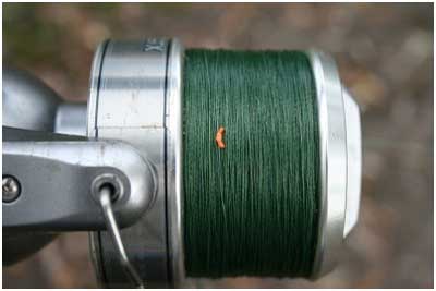 Knot lays neatly on the spool