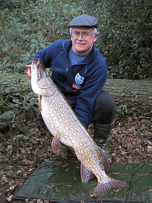 Graham and his best pike from a Cheshire mere at 28.12