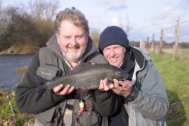 JB-and-Simon-Ellis-with-record-grayling-1.jpg